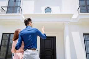 Familia arrendando vivienda